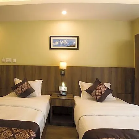 Ganapati Airport Hotel