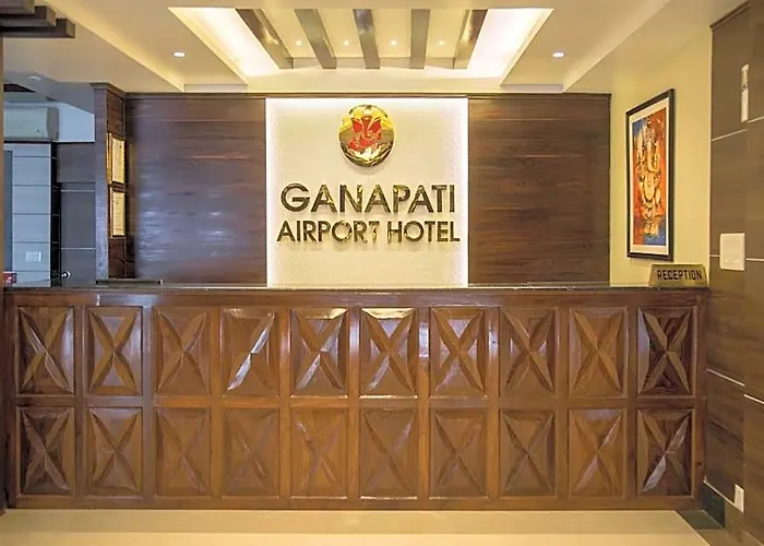 Hotel Ganapati Airport 3*