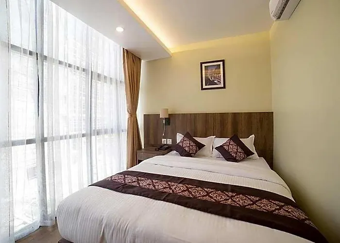 Hotel Ganapati Airport
