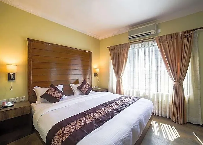 Hotel Ganapati Airport